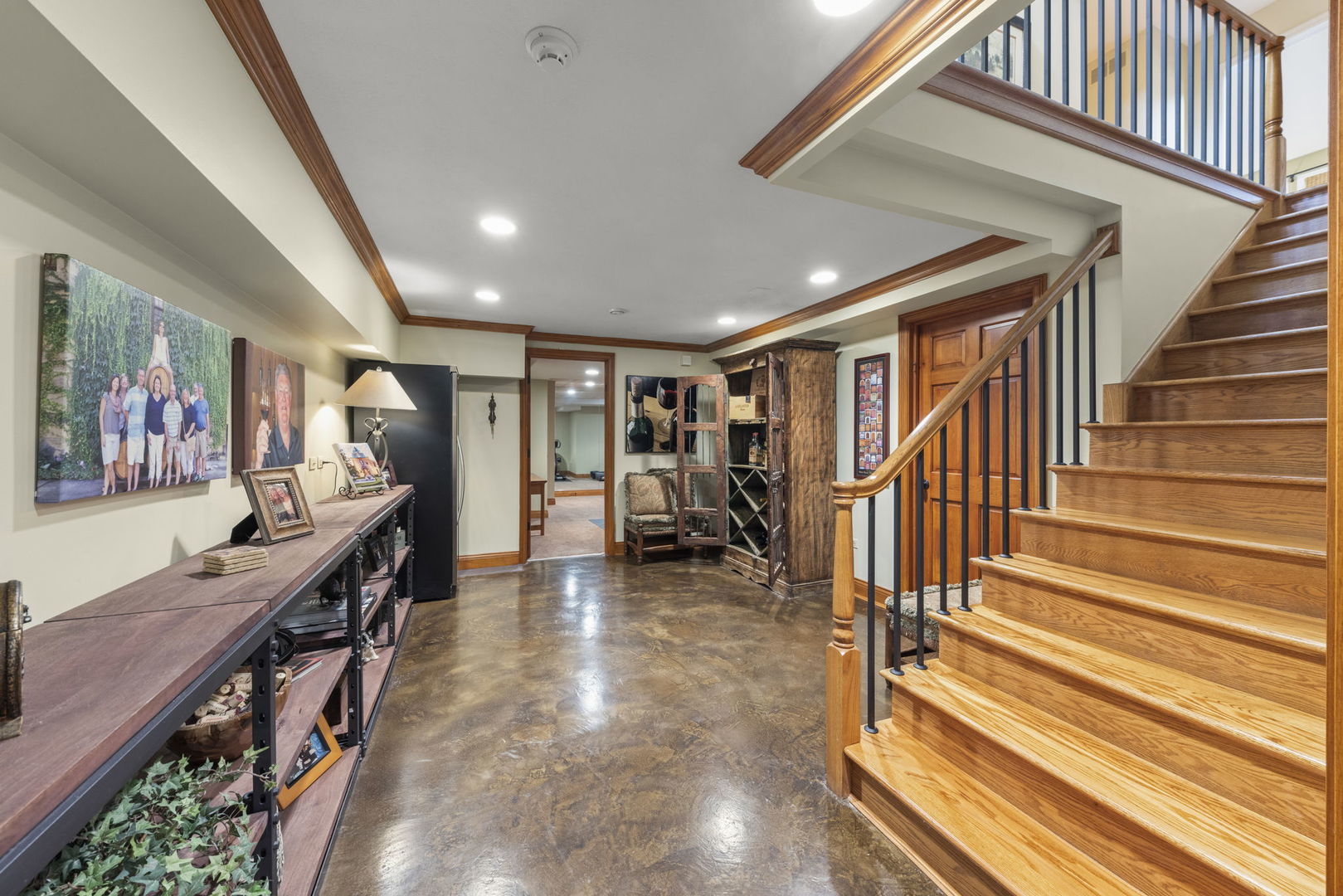 646 Highview Avenue, Glen Ellyn, IL 60137