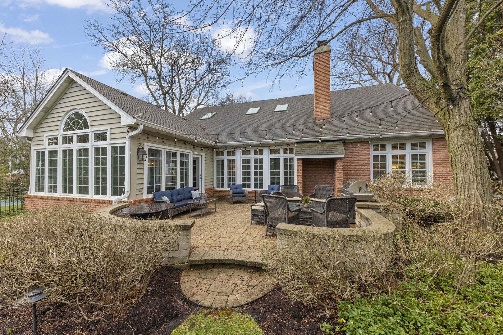 646 Highview Avenue, Glen Ellyn, IL 60137