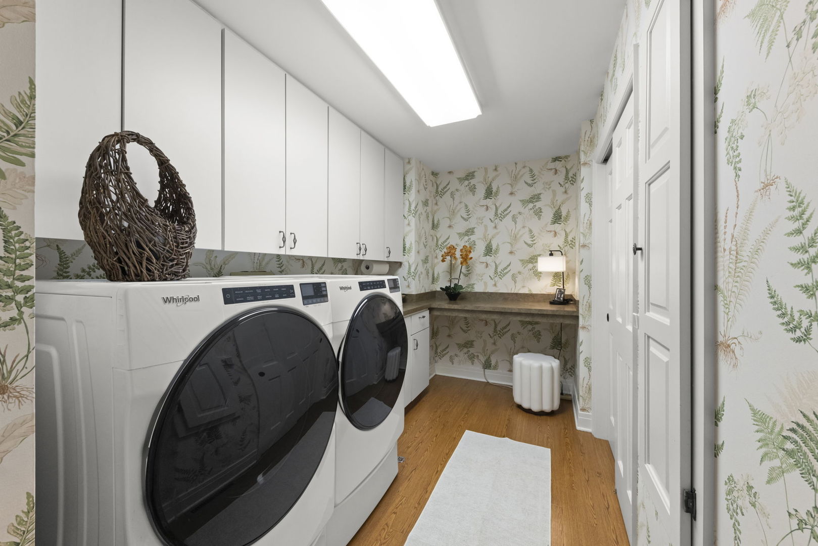 646 Highview Avenue, Glen Ellyn, IL 60137