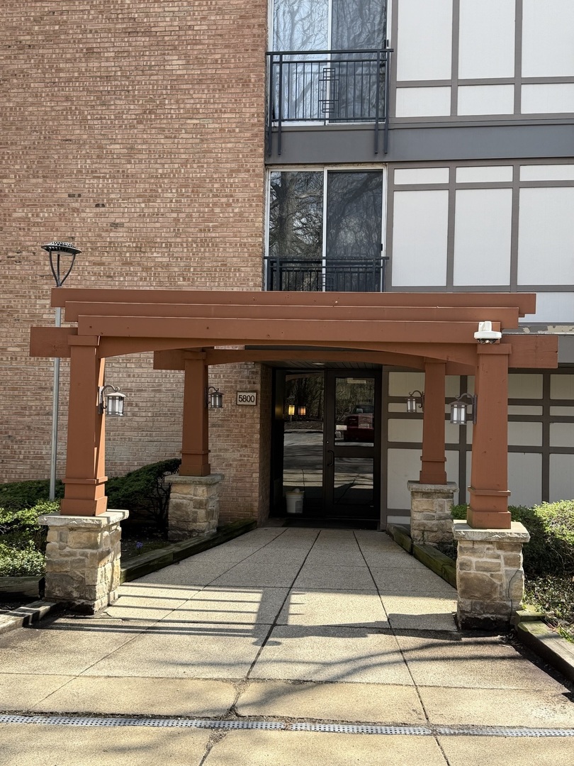 5800 Oakwood Drive #5G, Lisle, IL 60532