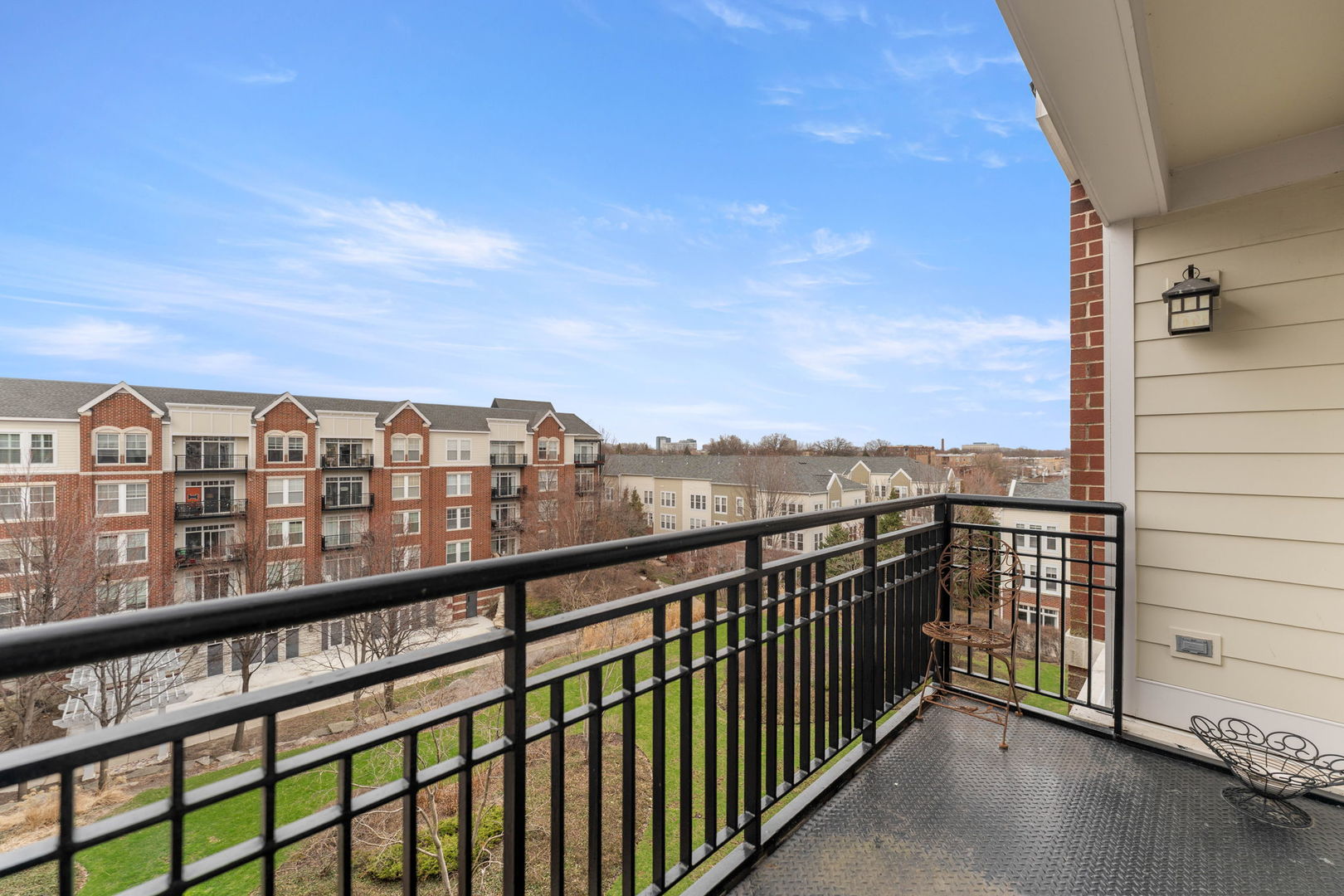 7753 VAN BUREN Street #512, Forest Park, IL 60130