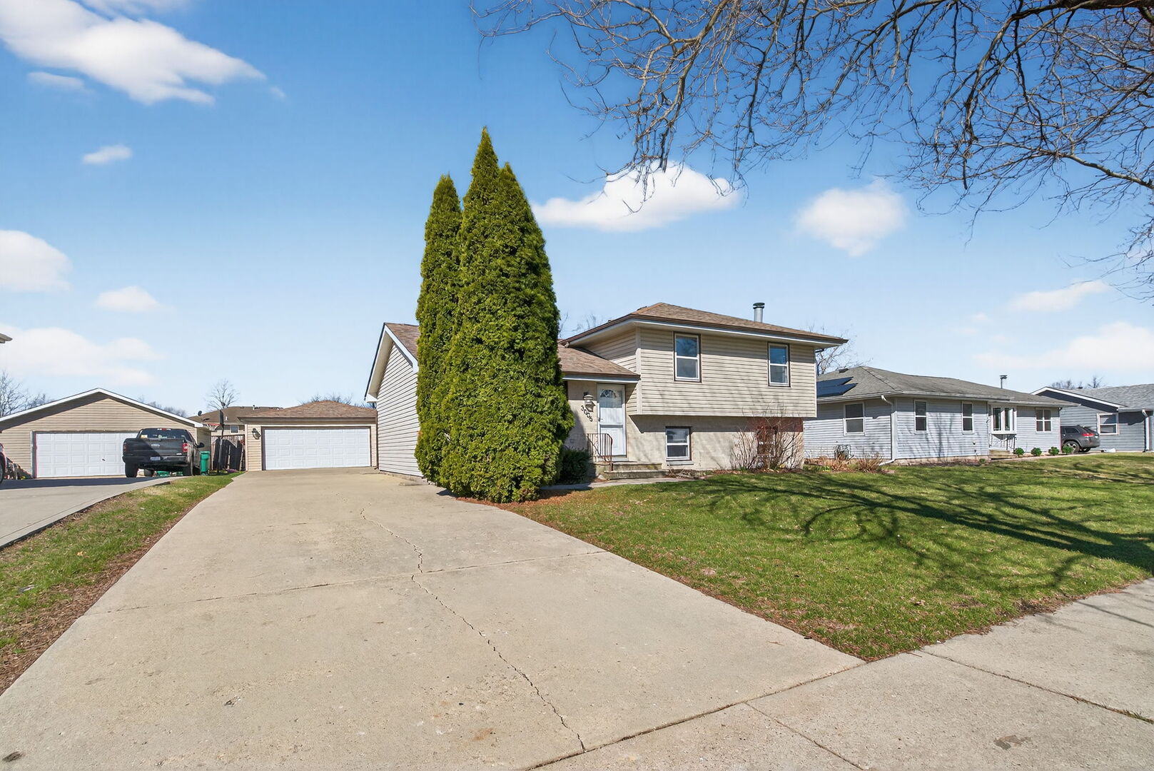 3005 Art Schultz Drive, Plainfield, IL 60586