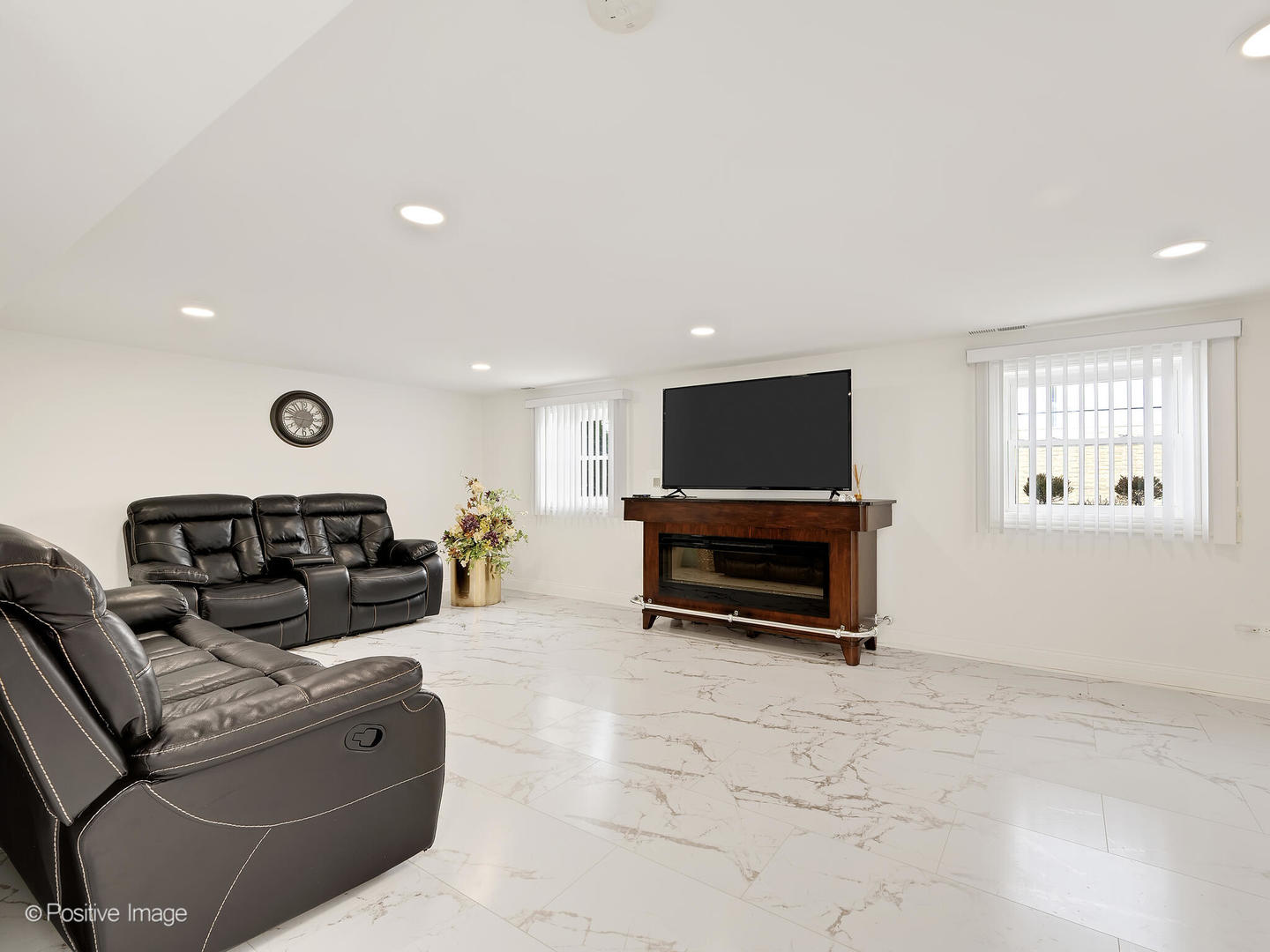 20W065 S Frontage Road, Lemont, IL 60439