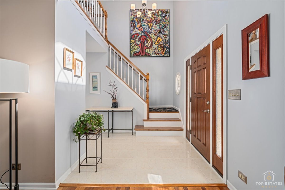 1506 Division Street, St. Charles, IL 60174