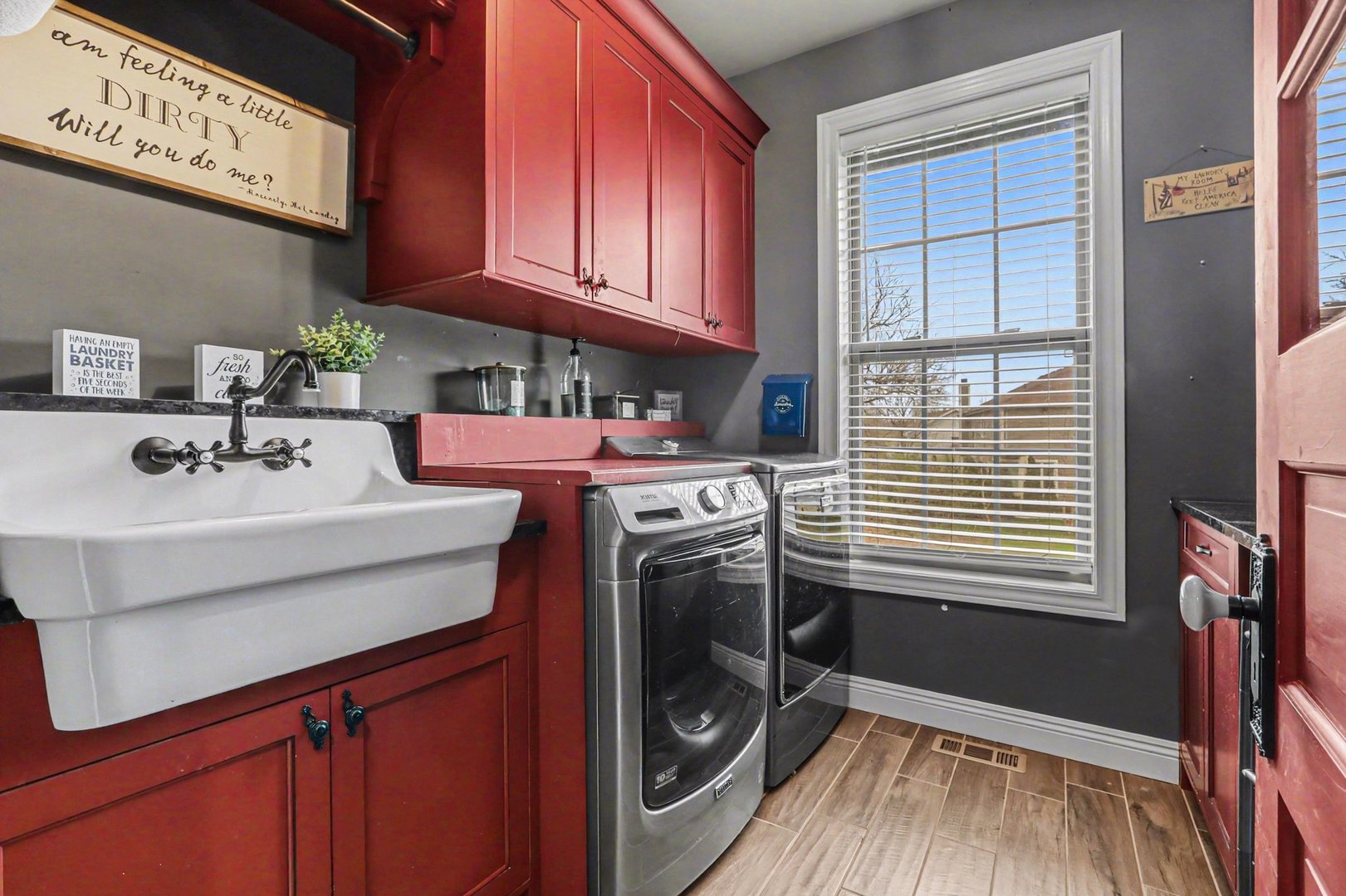 21433 S Wooded Cove Drive, Elwood, IL 60421