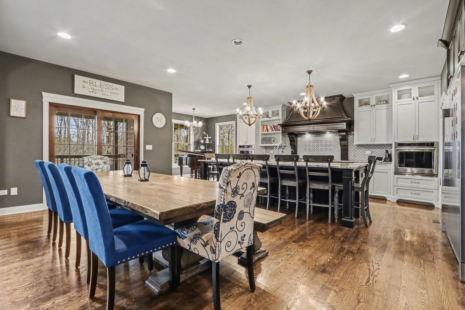 21433 S Wooded Cove Drive, Elwood, IL 60421