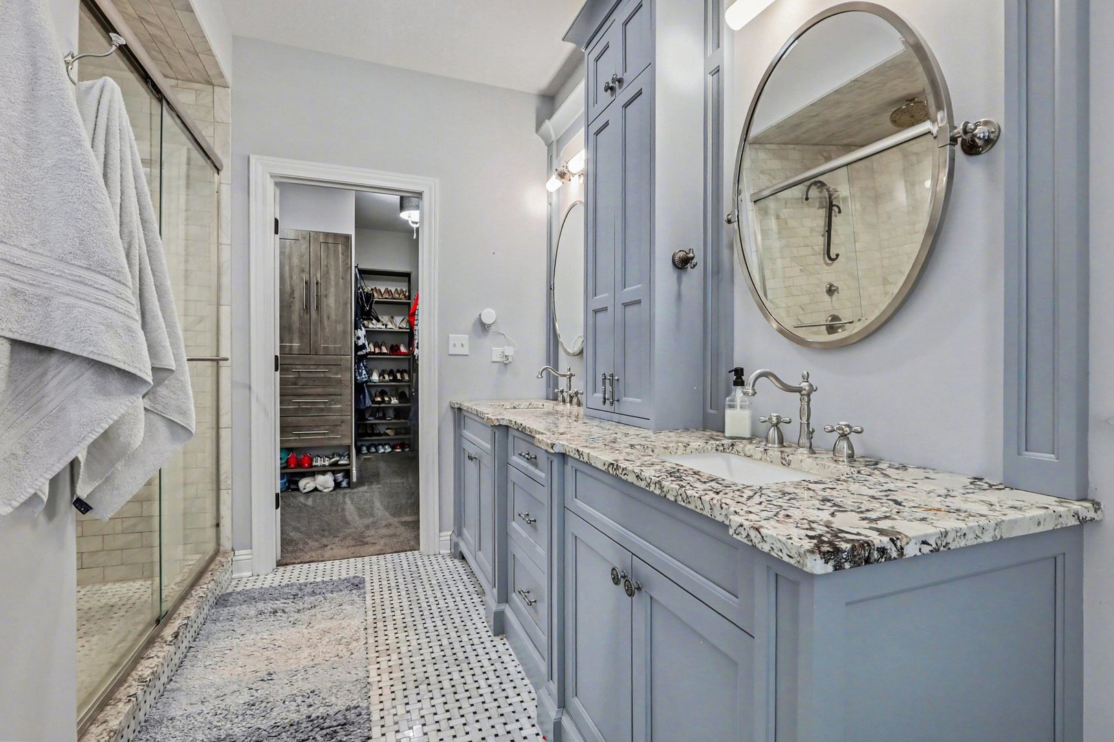 21433 S Wooded Cove Drive, Elwood, IL 60421