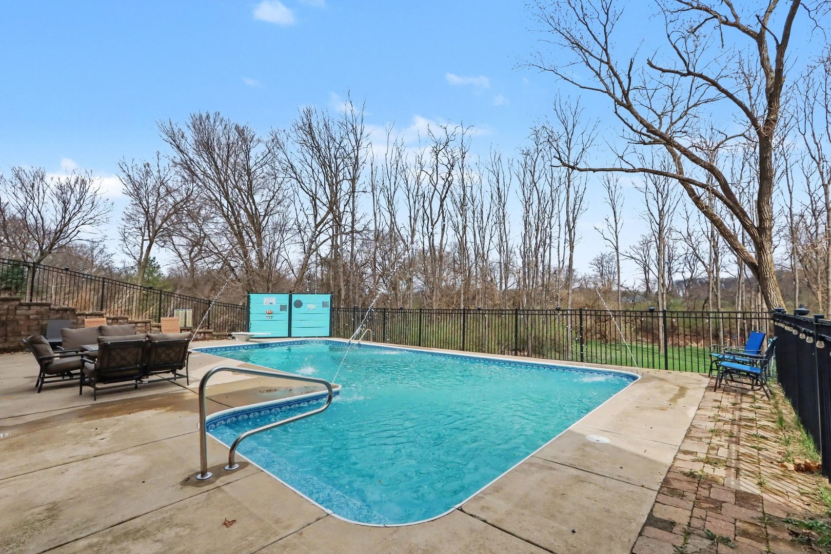 21433 S Wooded Cove Drive, Elwood, IL 60421