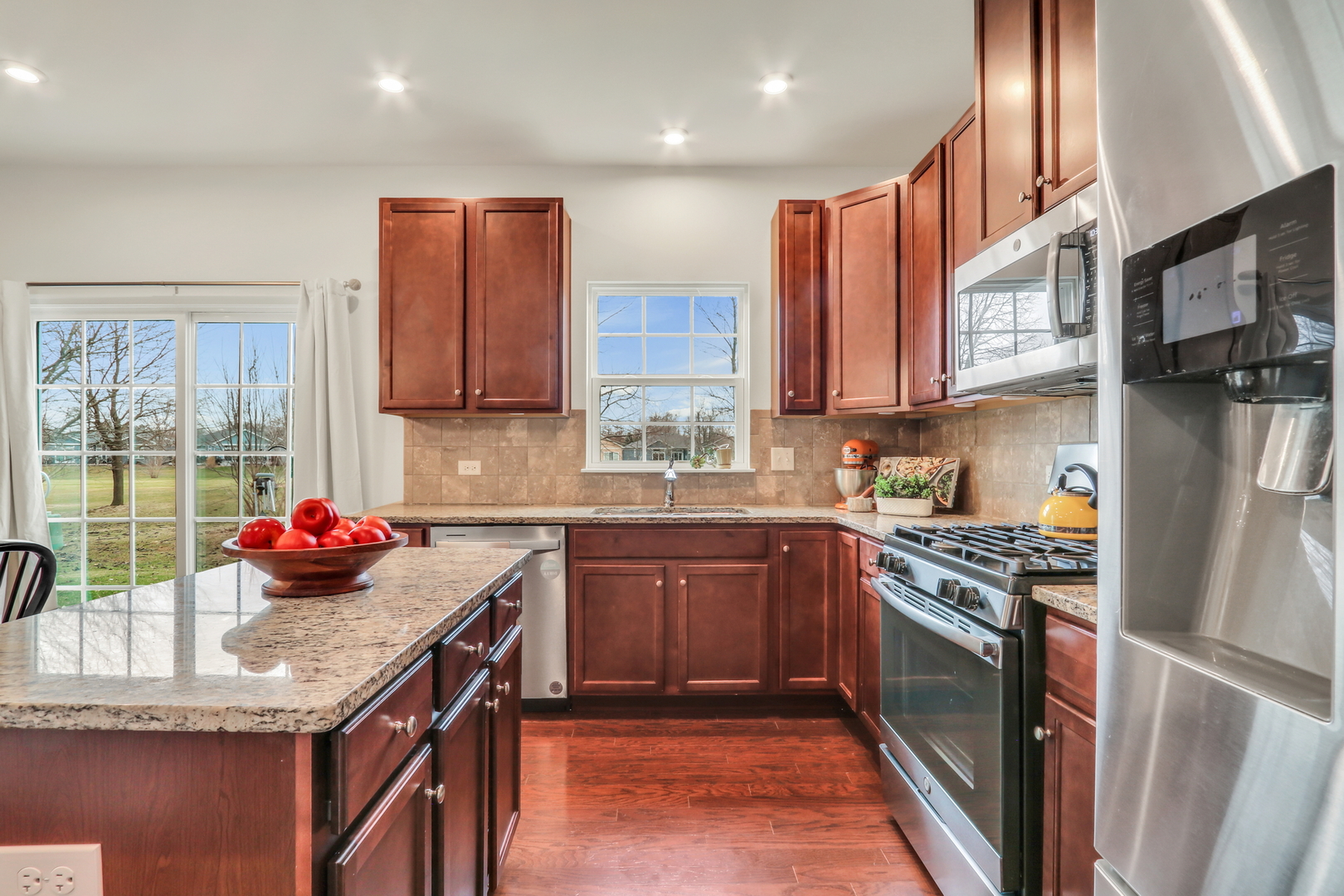 3132 Concord Lane, Wadsworth, IL 60083