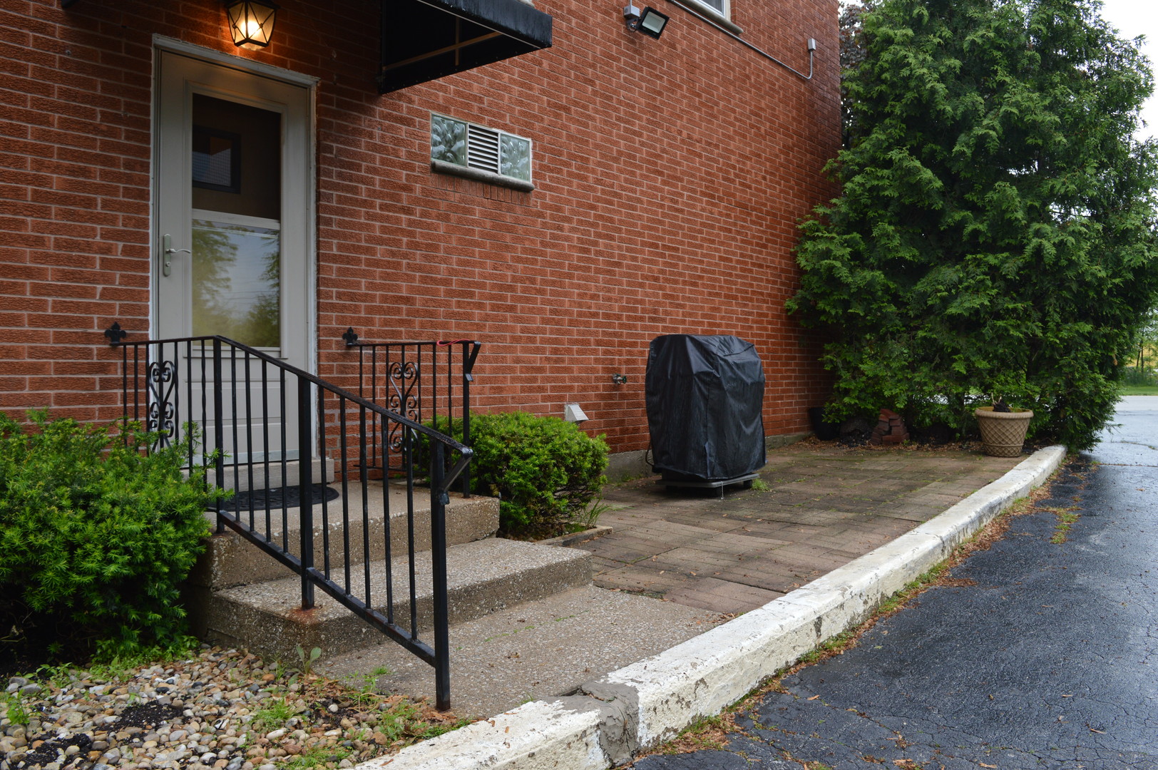 2025 Maple Road #1E, Homewood, IL 60430