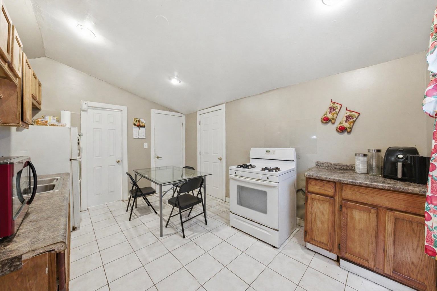 7219 S Wood Street, Chicago, IL 60636