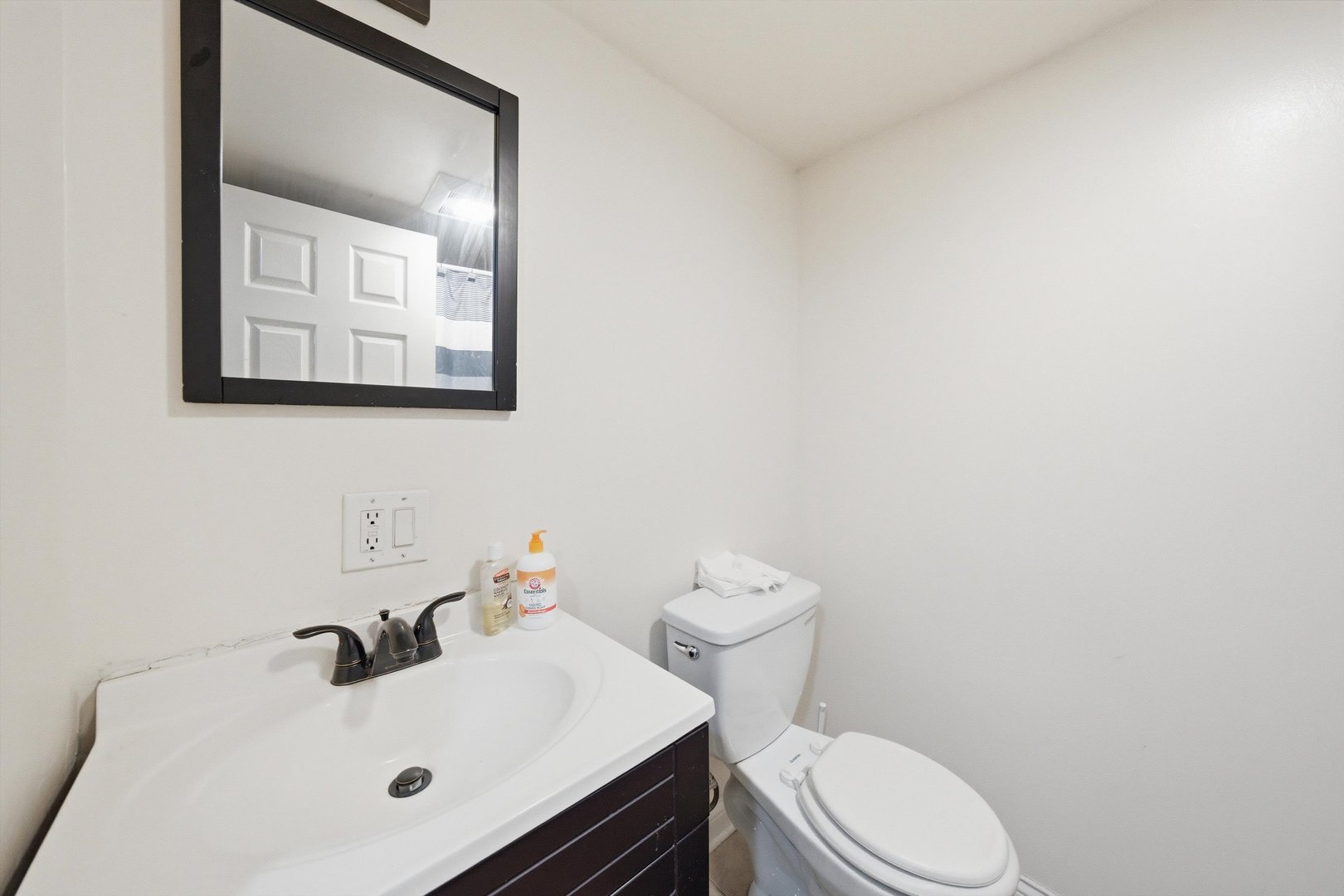 1221 W 97th Place, Chicago, IL 60643