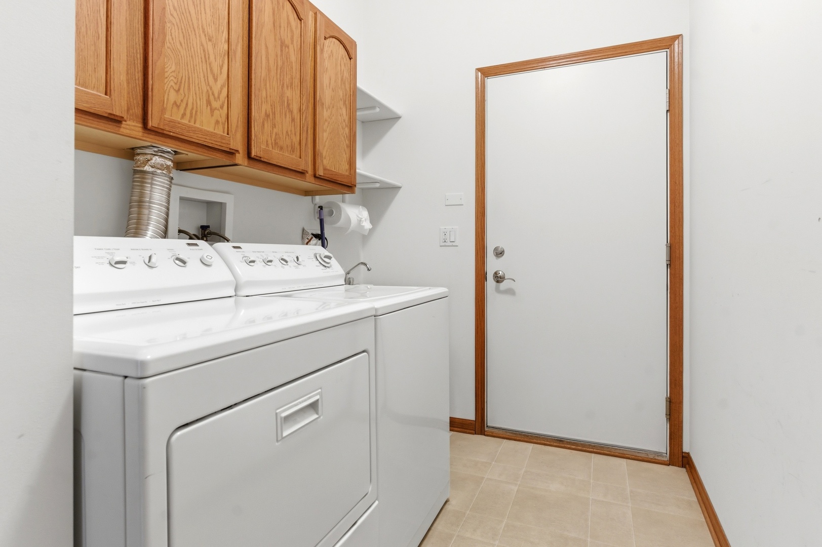 1967 Holloway Court, Aurora, IL 60502