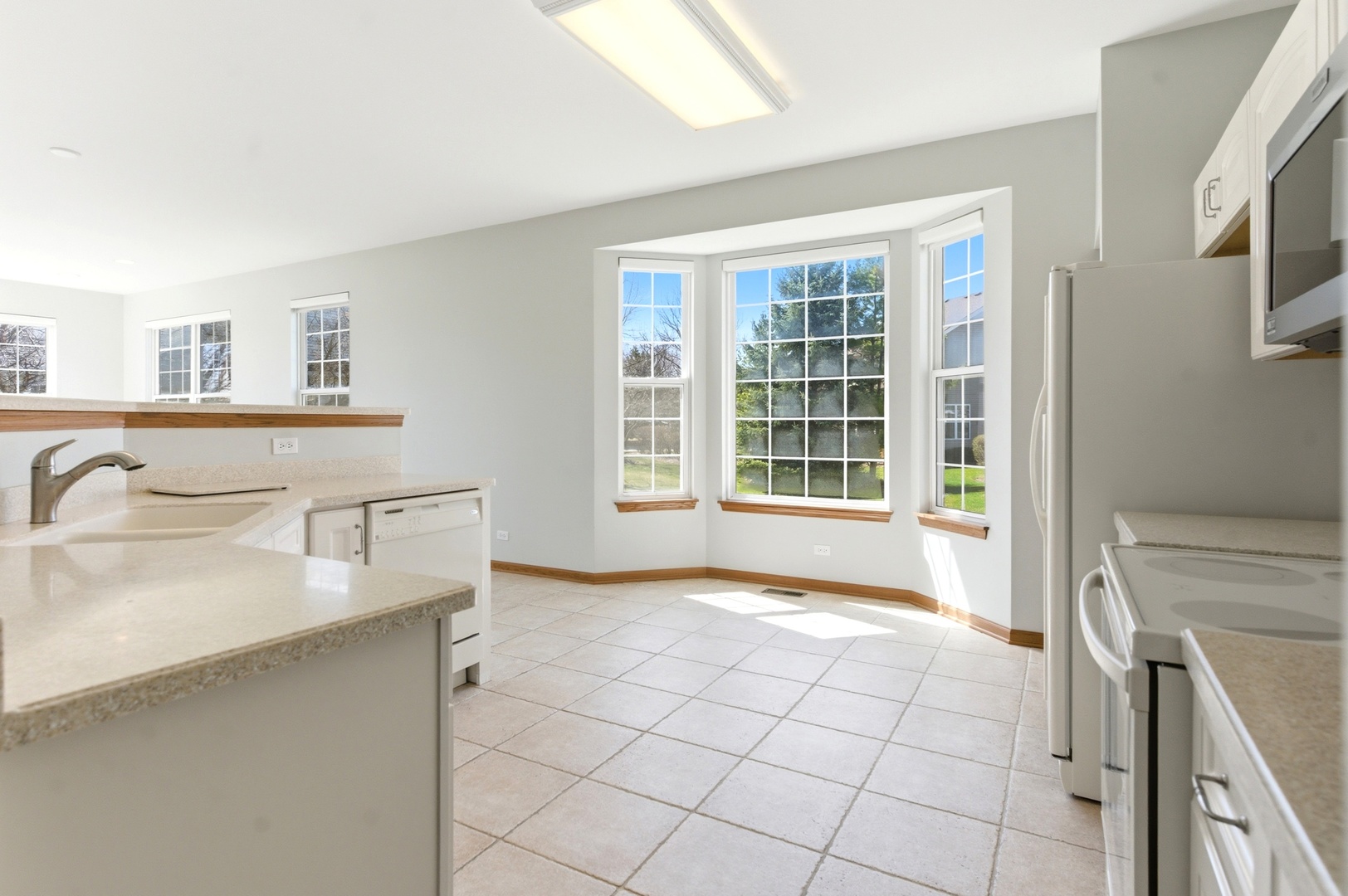 1967 Holloway Court, Aurora, IL 60502