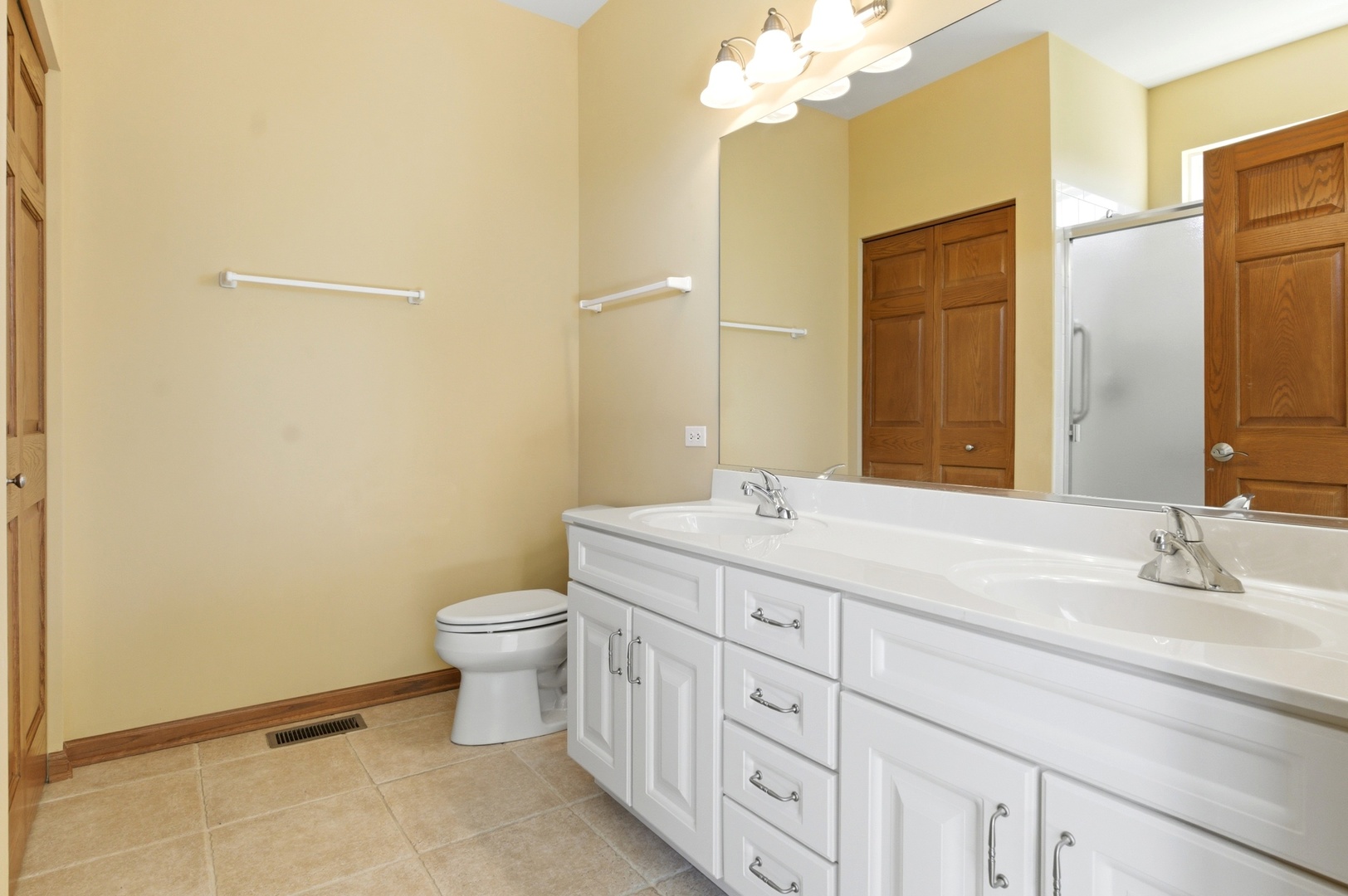 1967 Holloway Court, Aurora, IL 60502