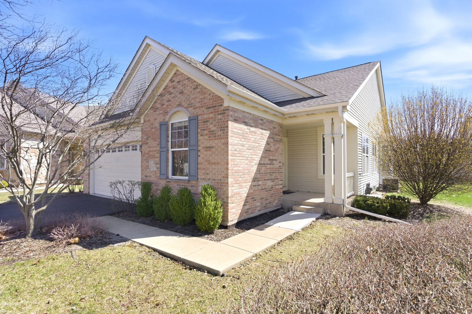 1967 Holloway Court, Aurora, IL 60502