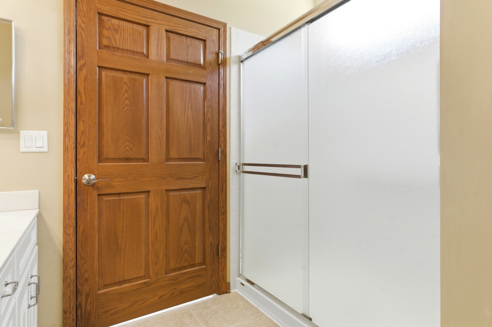 1967 Holloway Court, Aurora, IL 60502