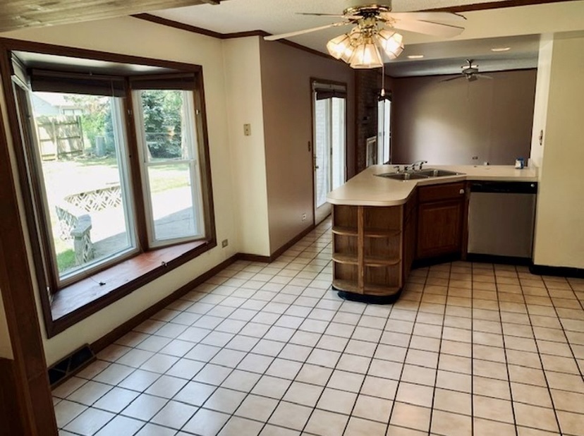 9S174 Nantucket Drive, Darien, IL 60561