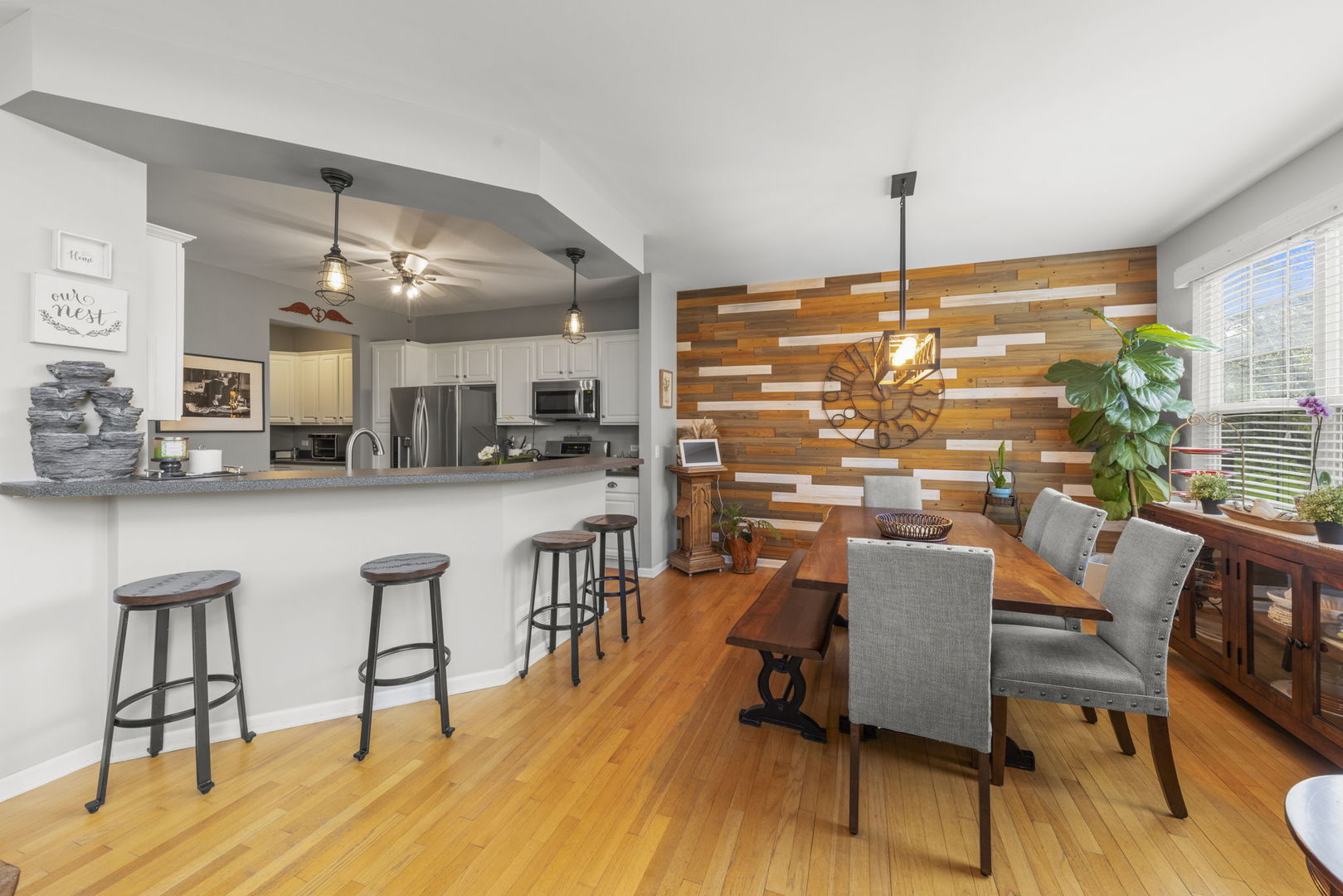 186 River Mist Drive, Oswego, IL 60543