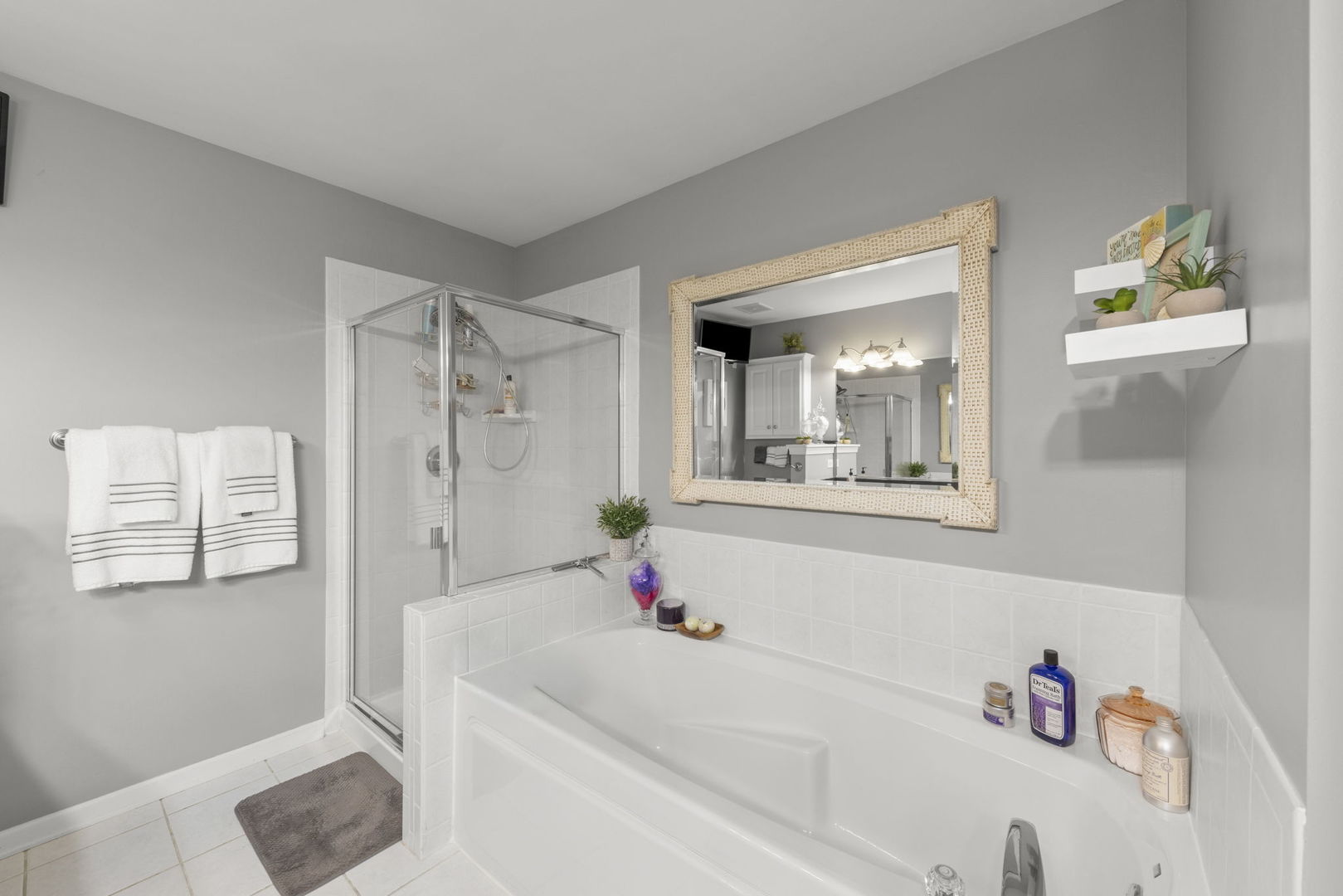 186 River Mist Drive, Oswego, IL 60543