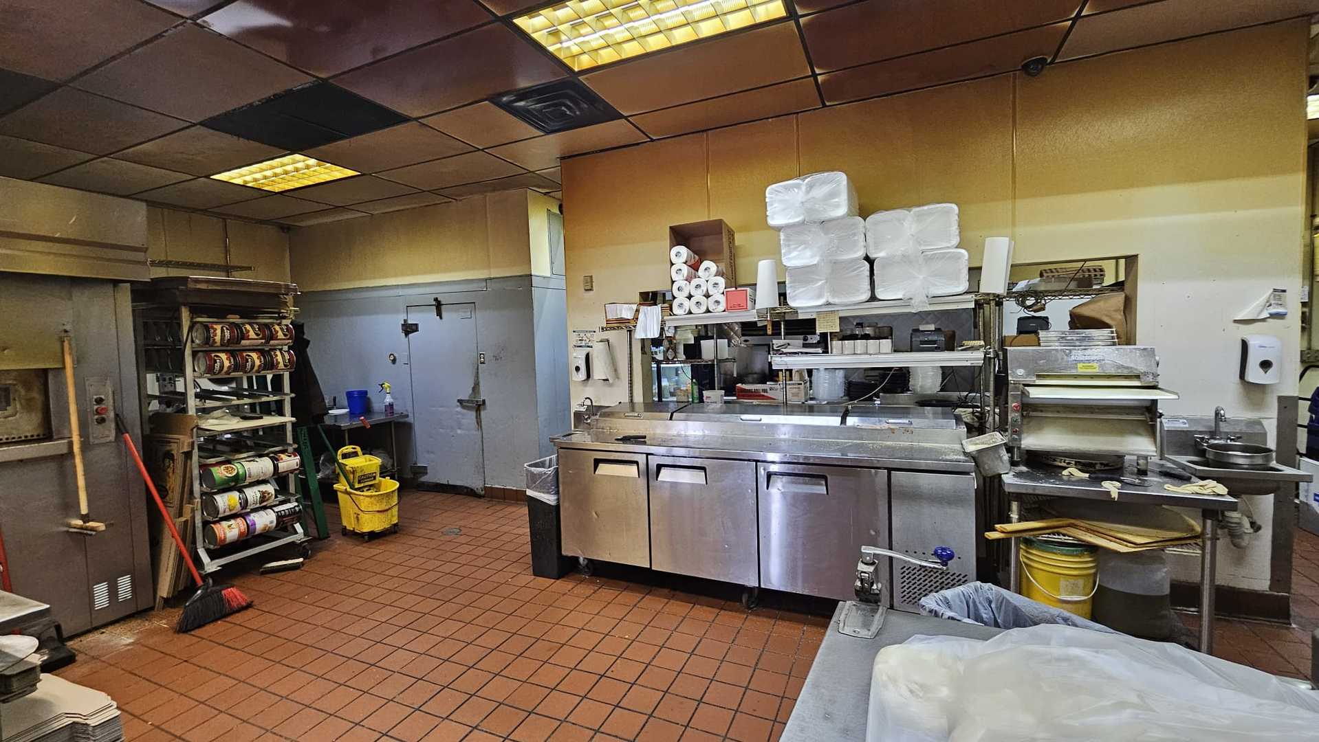 807 N Main Street, Glen Ellyn, IL 60137