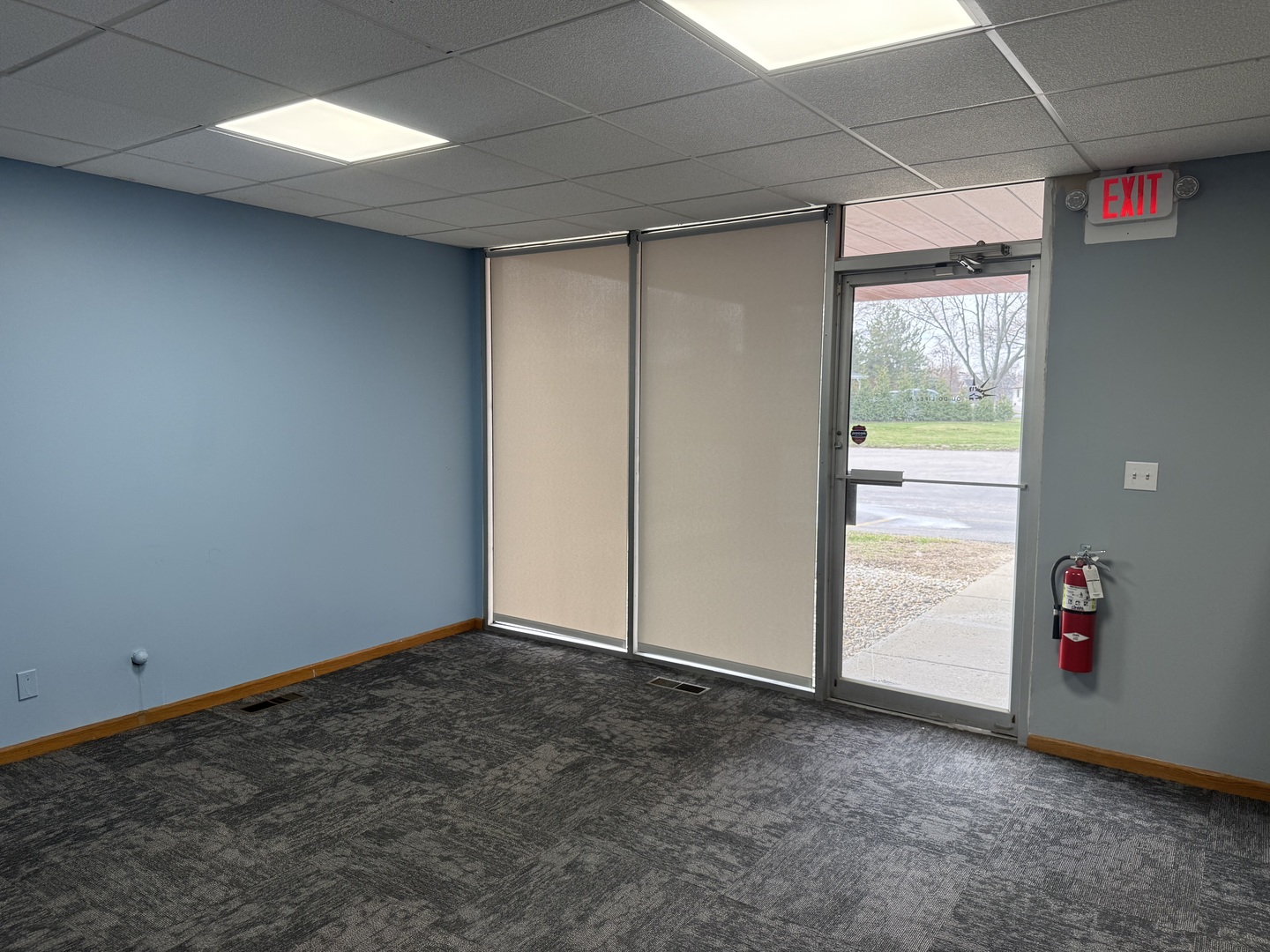 991 W Lake Street, Addison, IL 60101