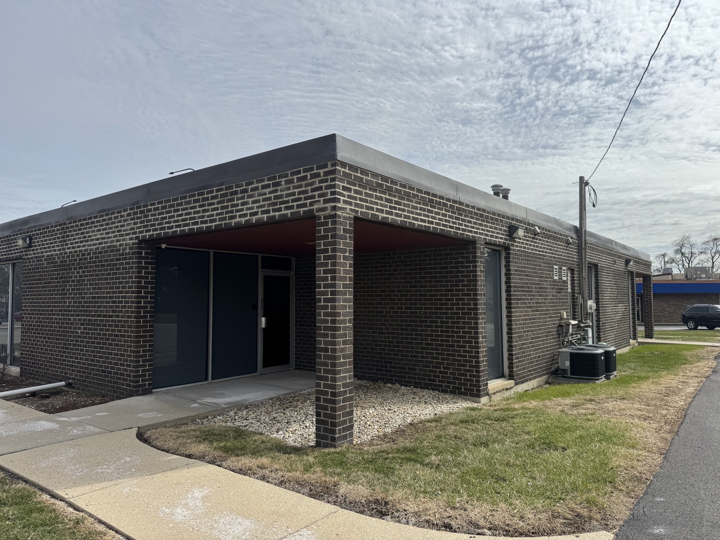 991 W Lake Street, Addison, IL 60101