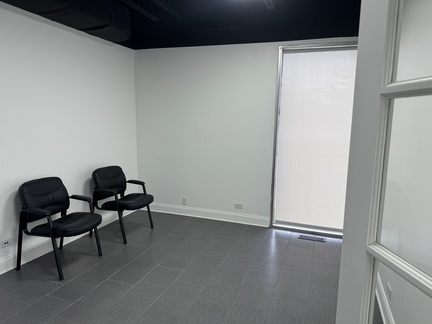 991 W Lake Street, Addison, IL 60101