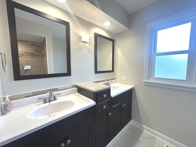 1402 Berry Lane, Flossmoor, IL 60422