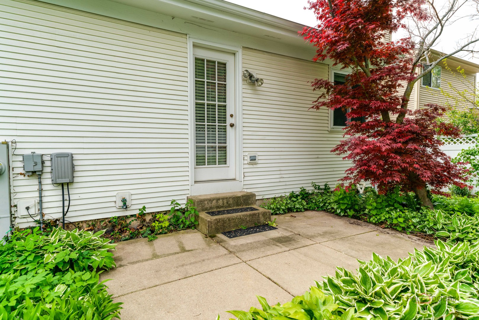 864 Fox Chase Drive, Round Lake Beach, IL 60073
