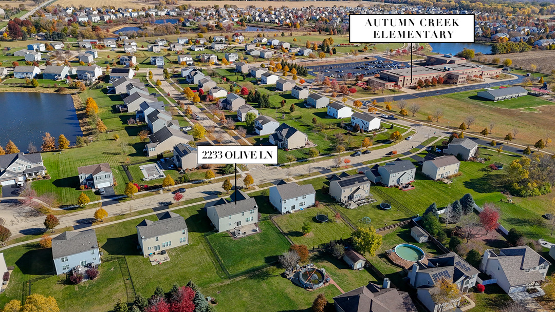 2233 Olive Lane, Yorkville, IL 60560