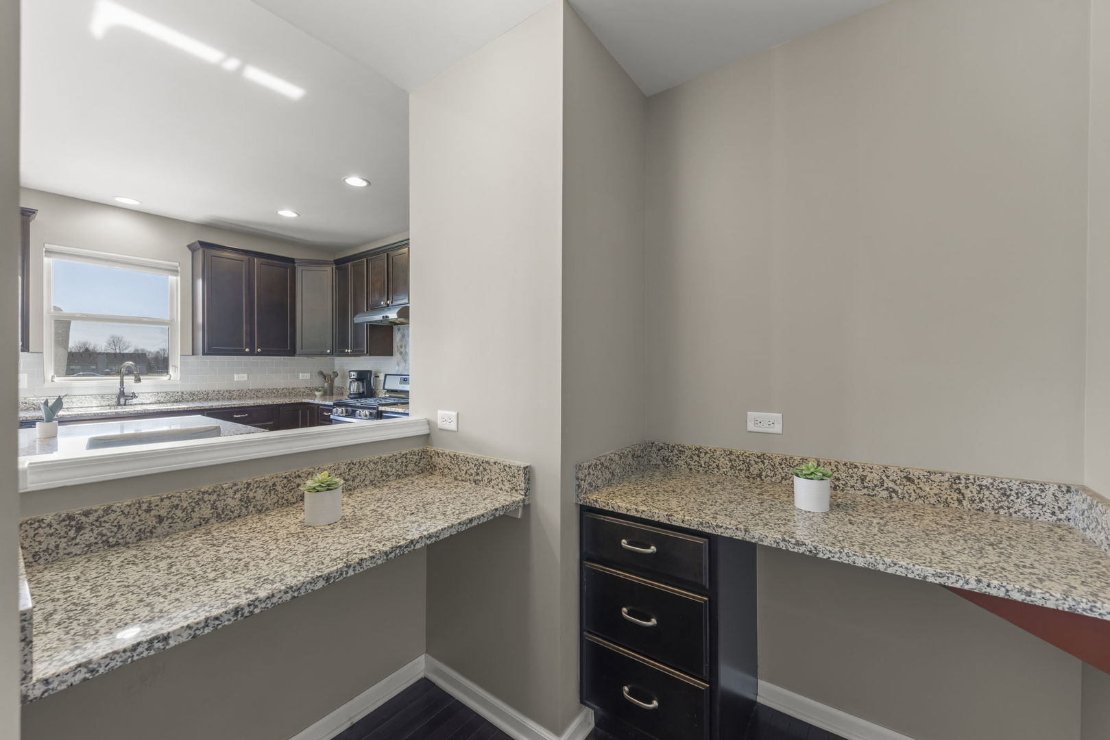 2233 Olive Lane, Yorkville, IL 60560