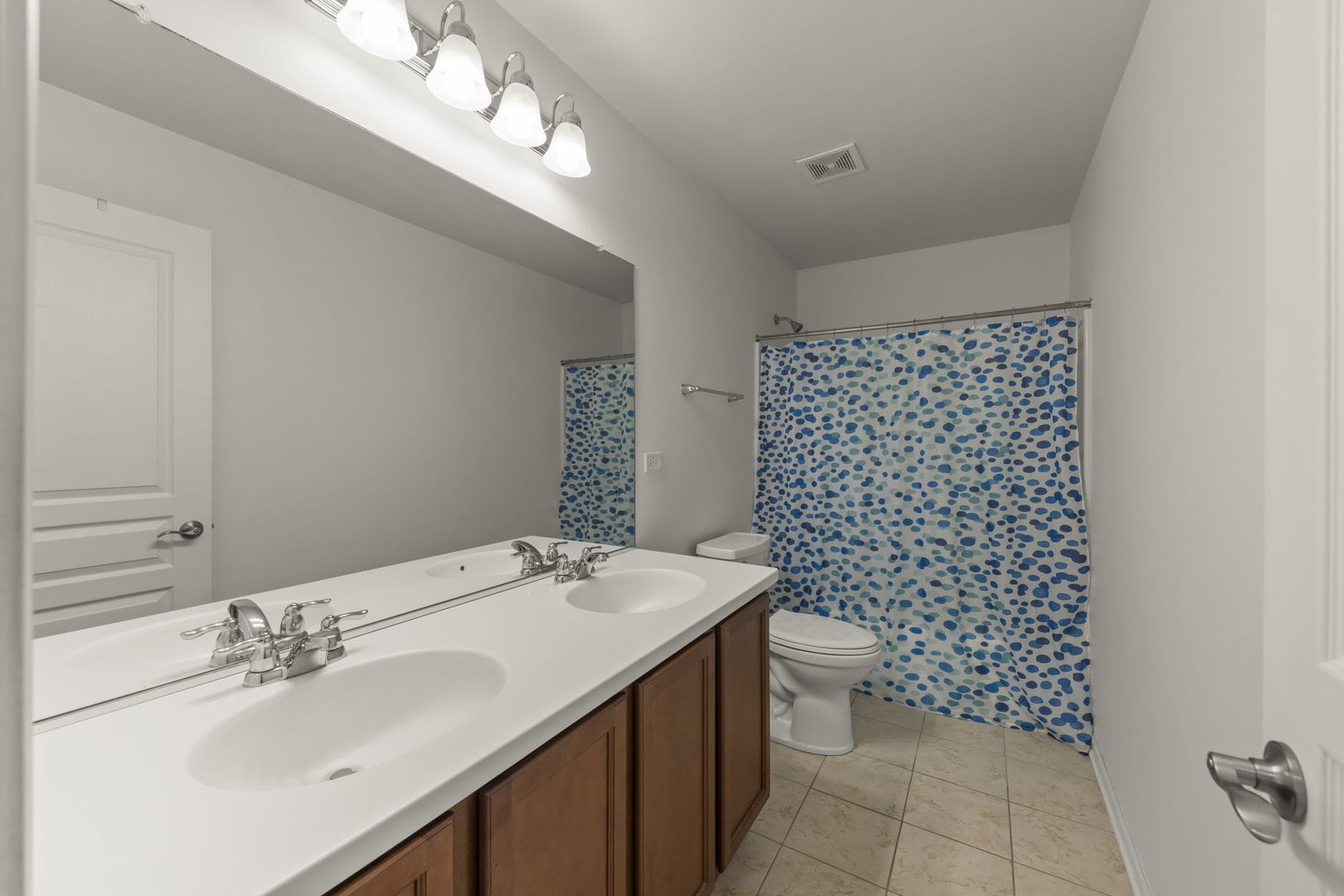 2233 Olive Lane, Yorkville, IL 60560