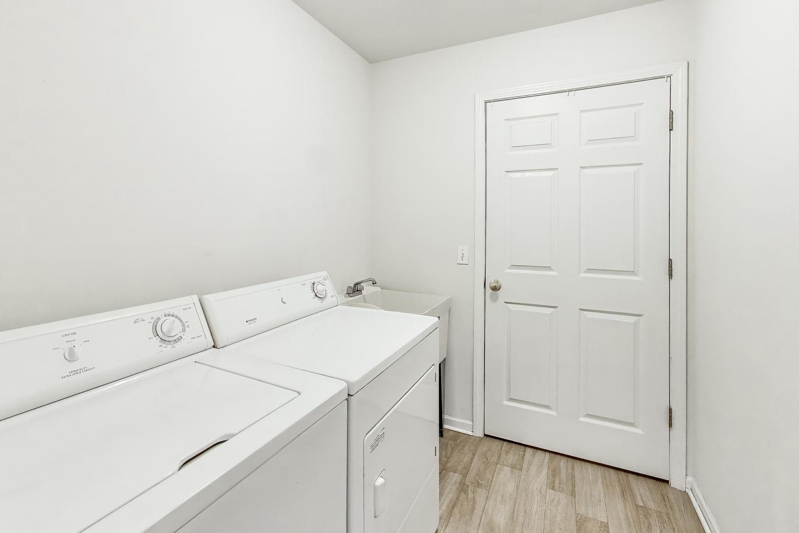 1117 Mckay Circle, Grayslake, IL 60030