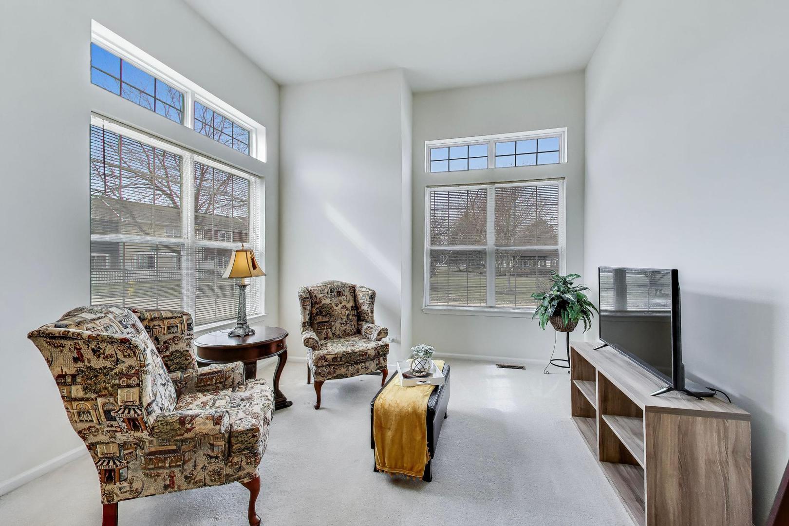 1117 Mckay Circle, Grayslake, IL 60030