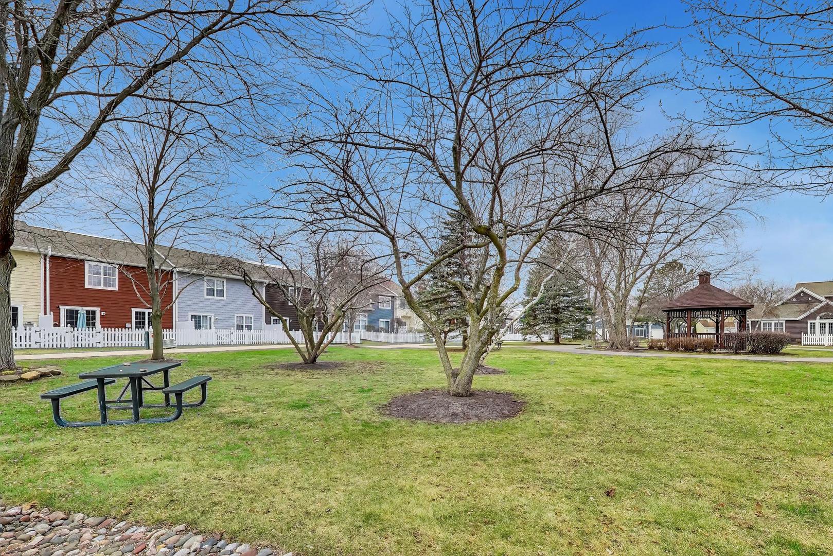 1117 Mckay Circle, Grayslake, IL 60030