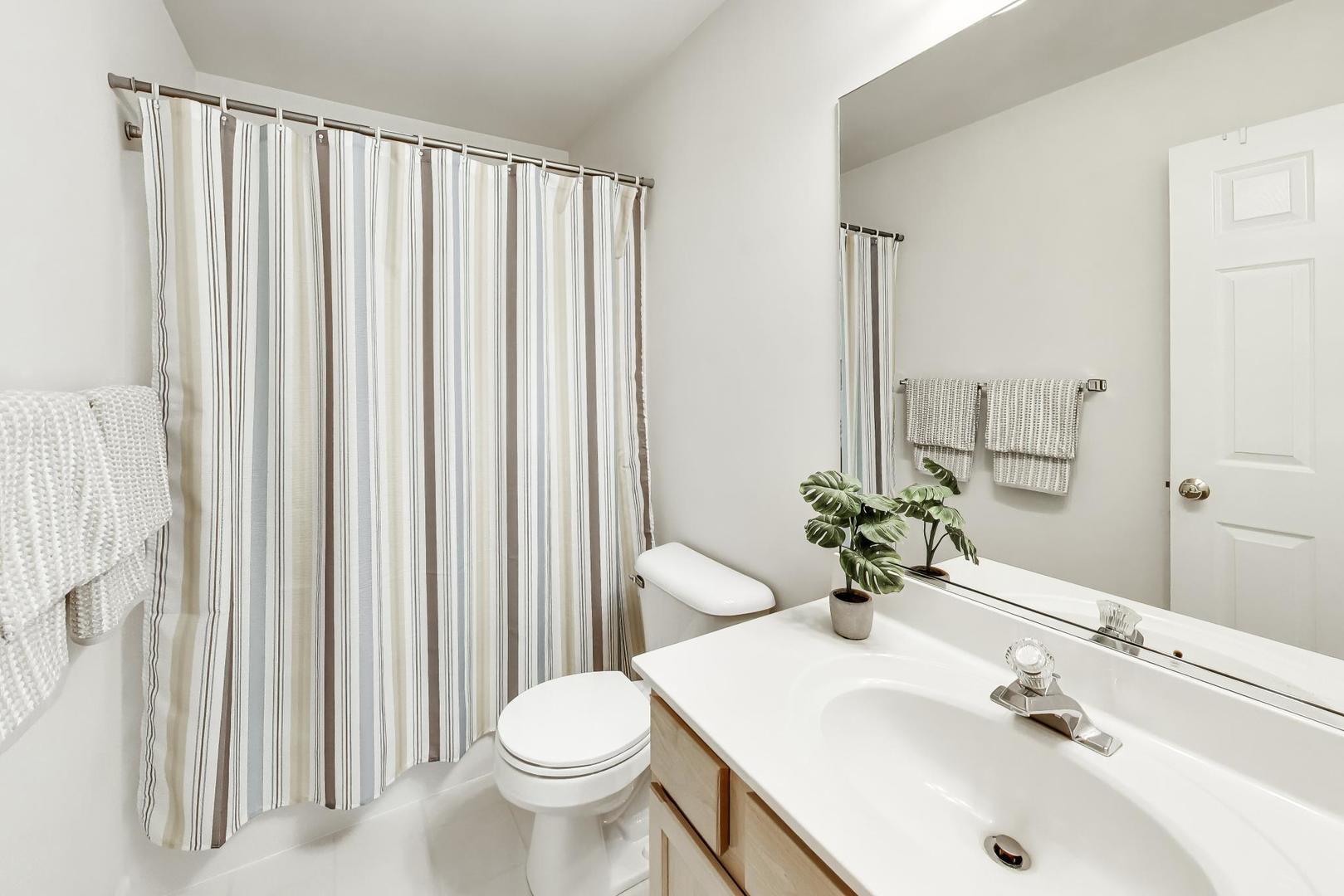 1117 Mckay Circle, Grayslake, IL 60030