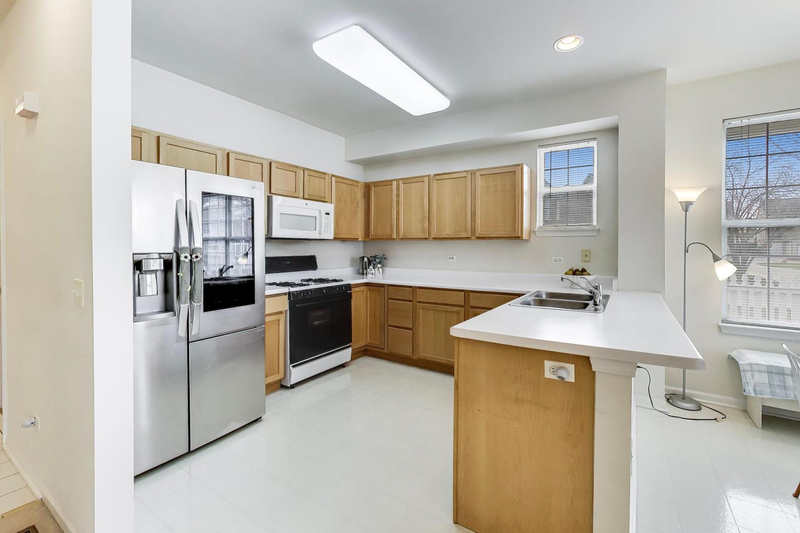 1117 Mckay Circle, Grayslake, IL 60030