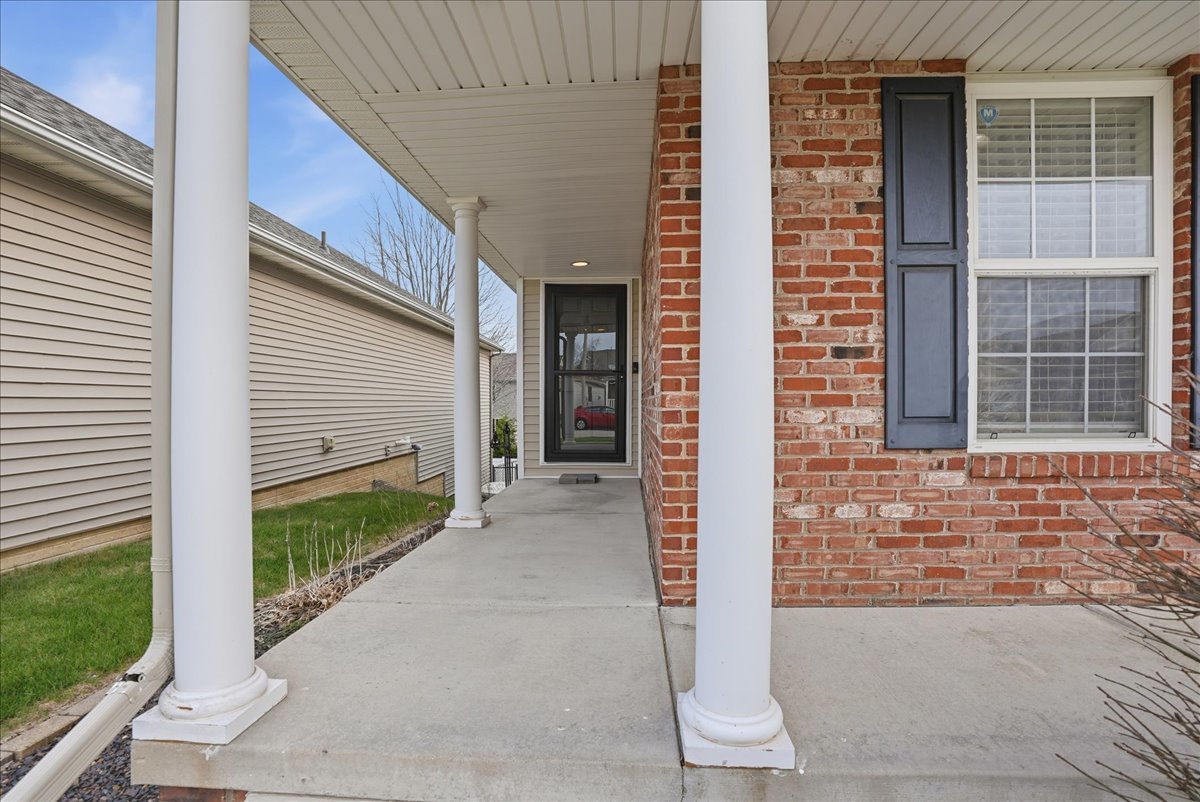 910 Gerike Way, Bloomington, IL 61704