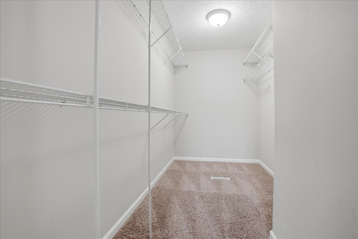 910 Gerike Way, Bloomington, IL 61704