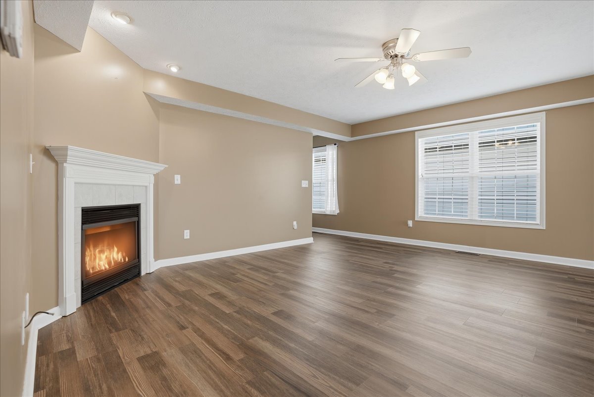 910 Gerike Way, Bloomington, IL 61704