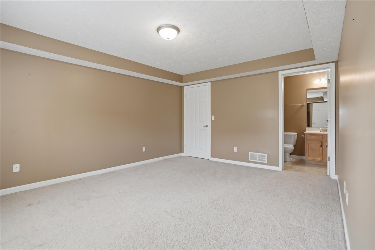 910 Gerike Way, Bloomington, IL 61704