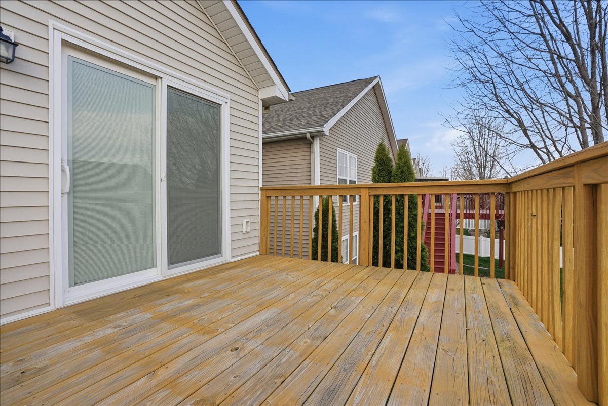 910 Gerike Way, Bloomington, IL 61704