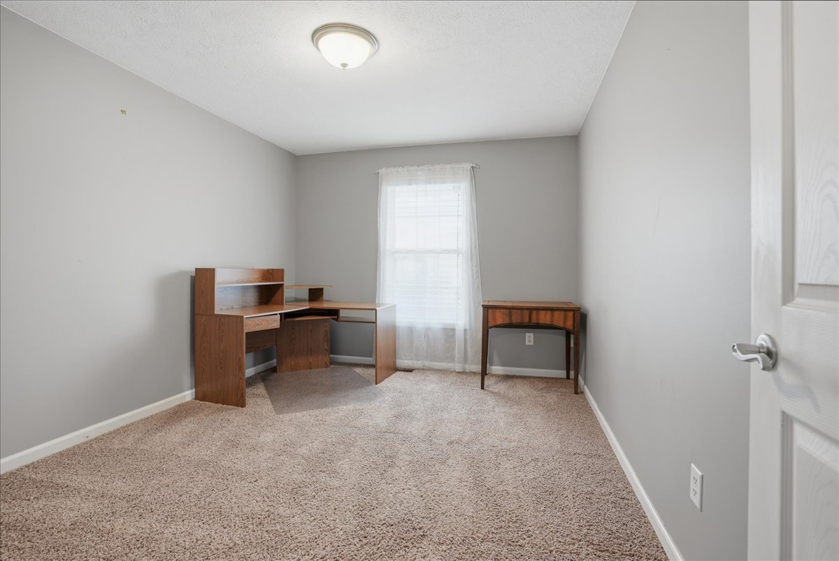 910 Gerike Way, Bloomington, IL 61704