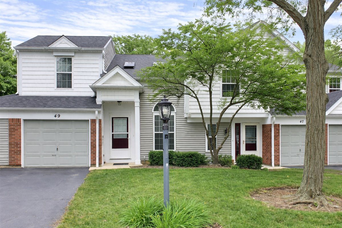 49 Carey Lane, Streamwood, IL 60107