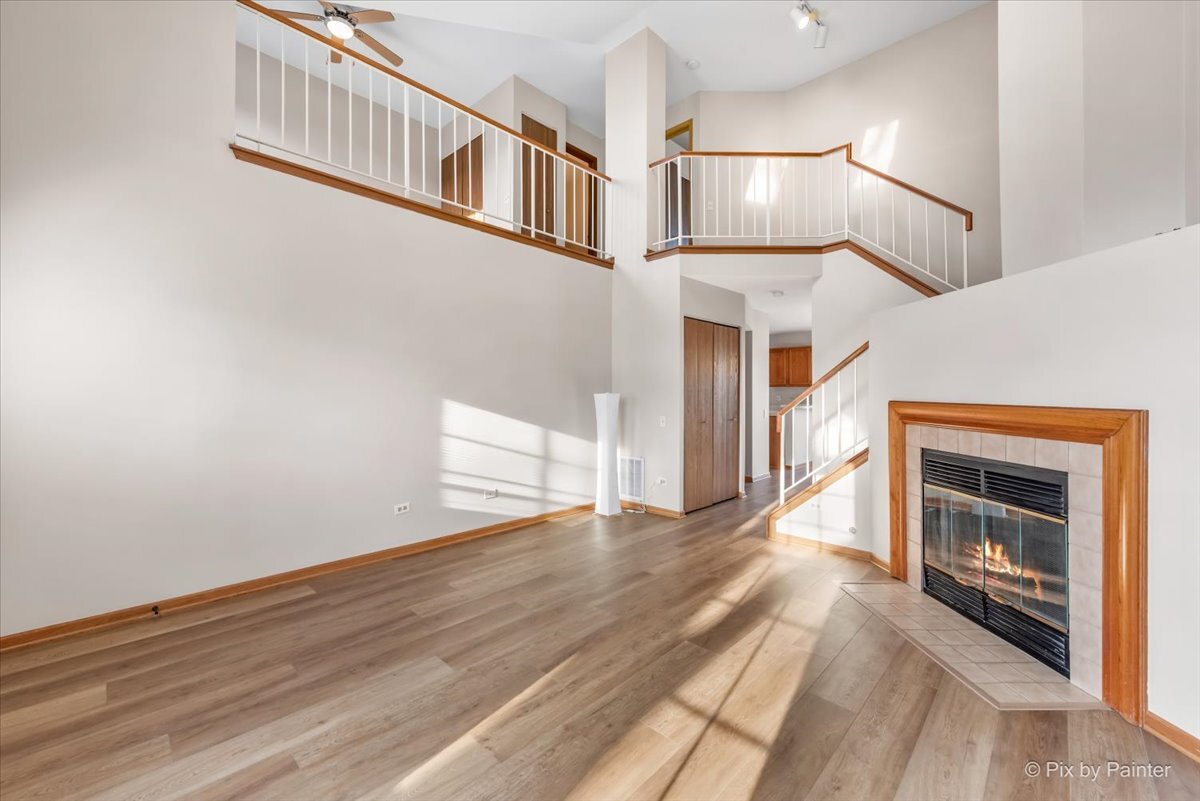 49 Carey Lane, Streamwood, IL 60107