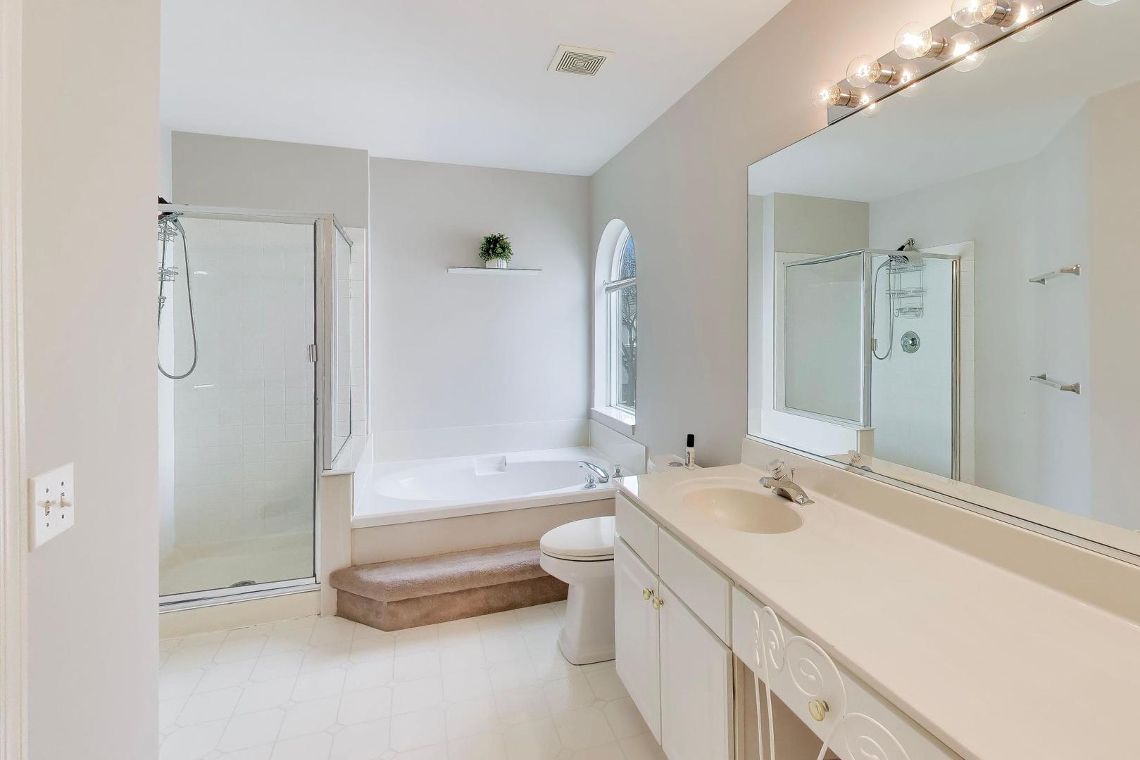 485 Topaz Lane, Bartlett, IL 60103