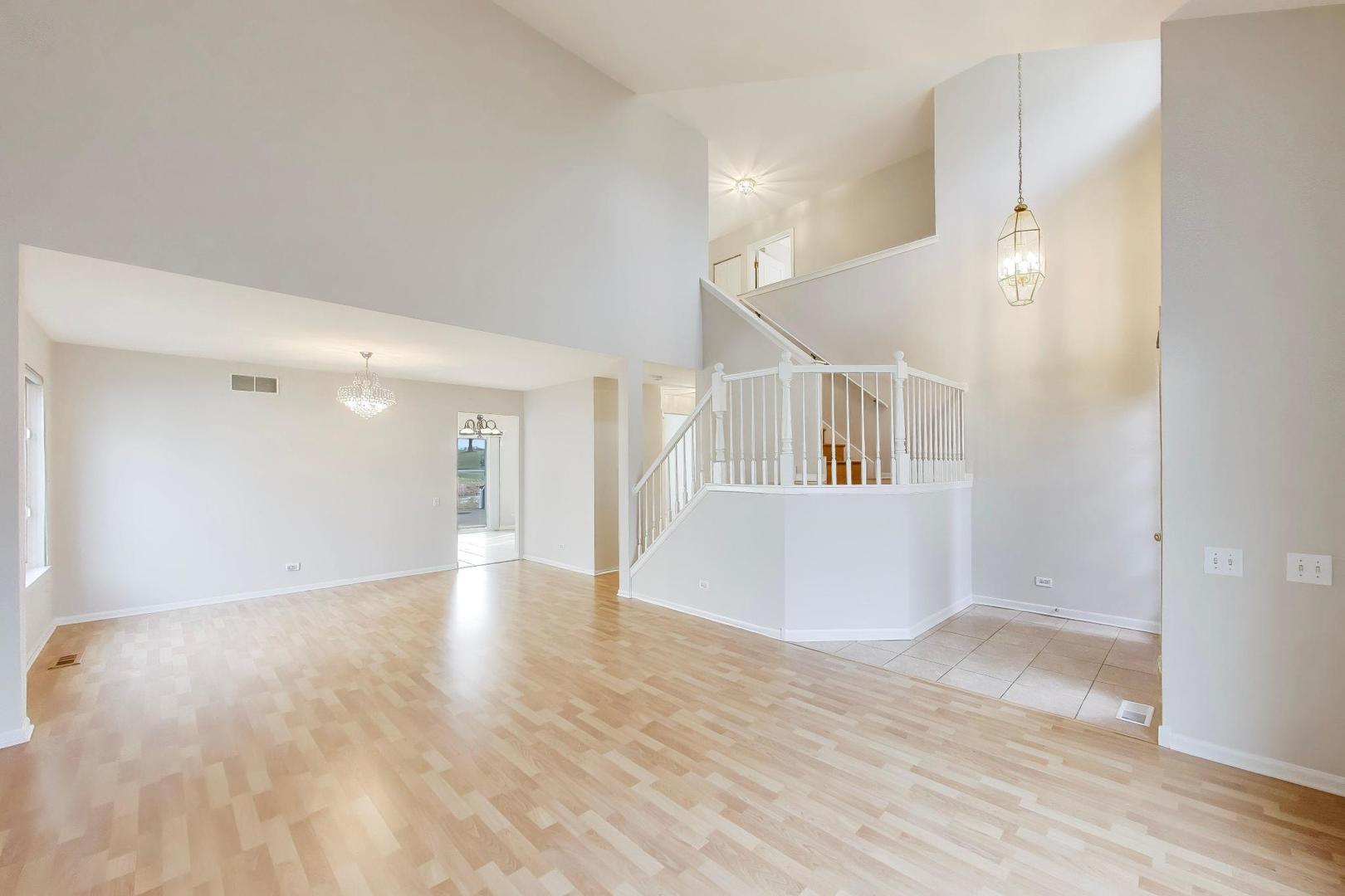 485 Topaz Lane, Bartlett, IL 60103