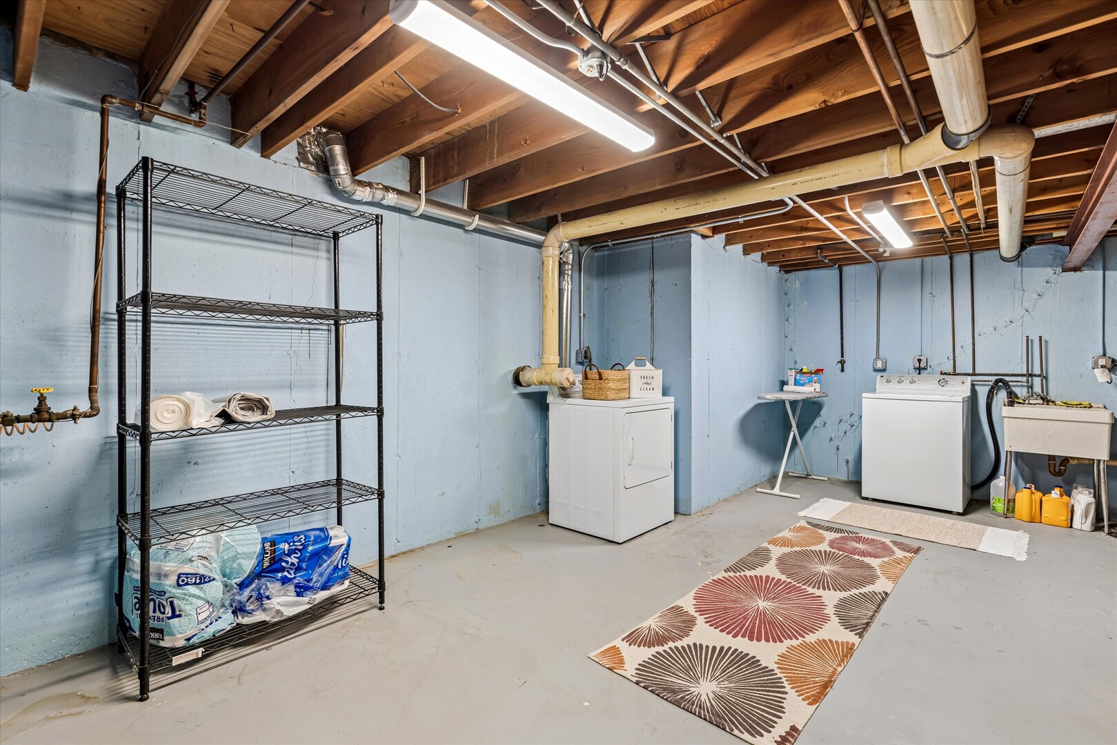 20 Oak Tree Court #20, Elmhurst, IL 60126