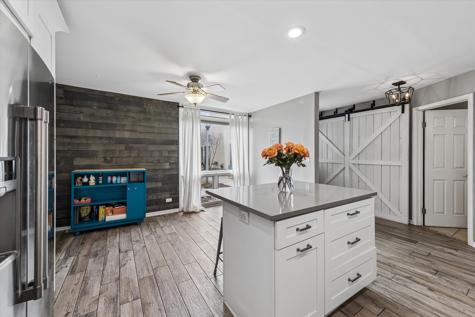 20 Oak Tree Court #20, Elmhurst, IL 60126